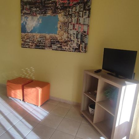 Cosy Apartment By The Sea Metamorfosi  Luaran gambar